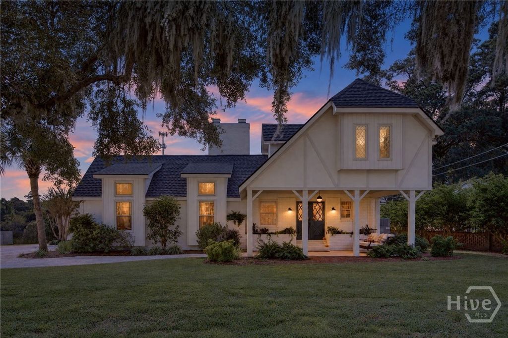 Image 1 of property listing at 221 E Point Drive, Savannah, GA 31410