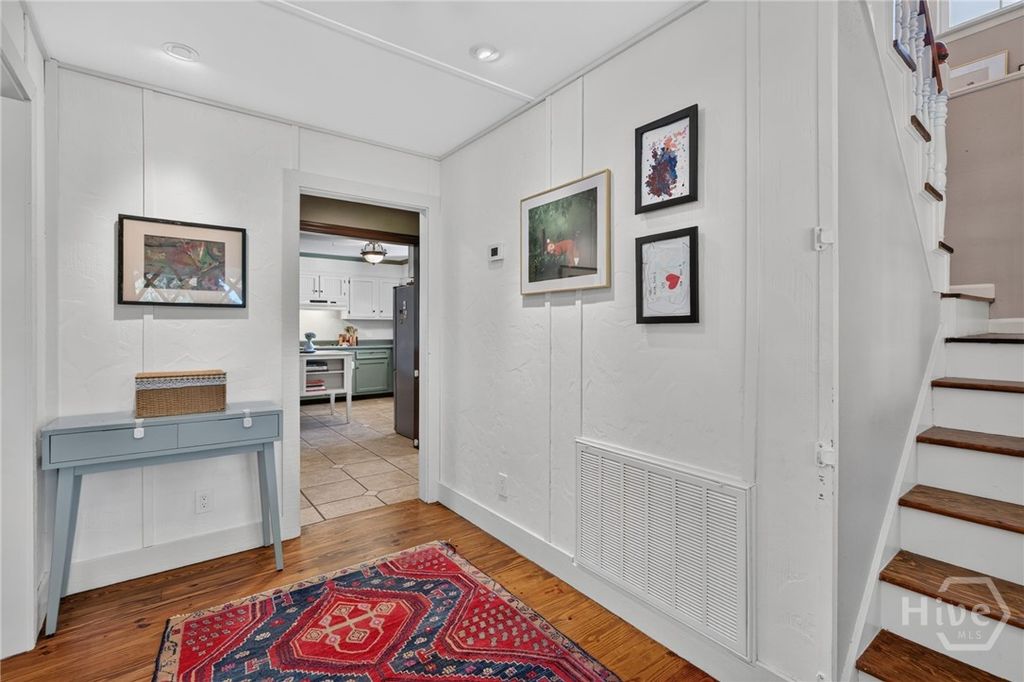 Image 19 of property listing at 221 E Point Drive, Savannah, GA 31410