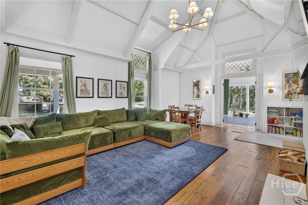Image 24 of property listing at 221 E Point Drive, Savannah, GA 31410