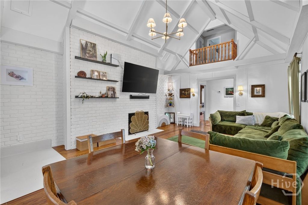 Image 25 of property listing at 221 E Point Drive, Savannah, GA 31410