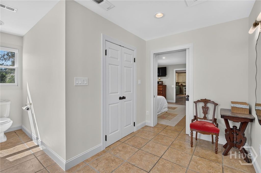 Image 33 of property listing at 221 E Point Drive, Savannah, GA 31410