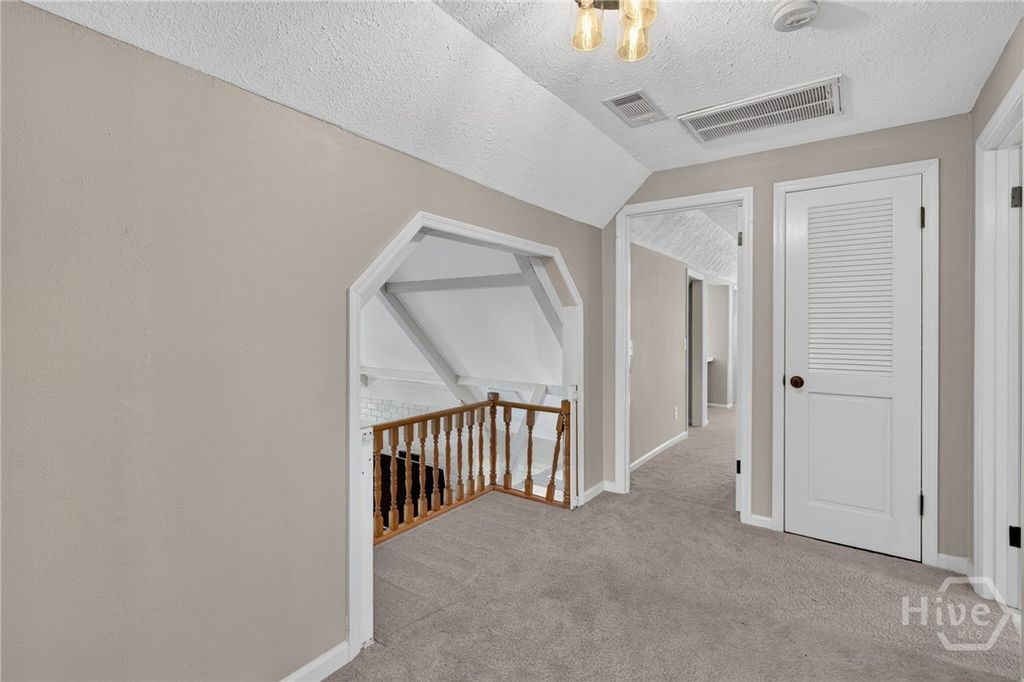 Image 43 of property listing at 221 E Point Drive, Savannah, GA 31410