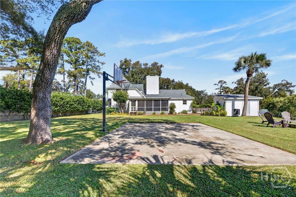Image 54 of property listing at 221 E Point Drive, Savannah, GA 31410