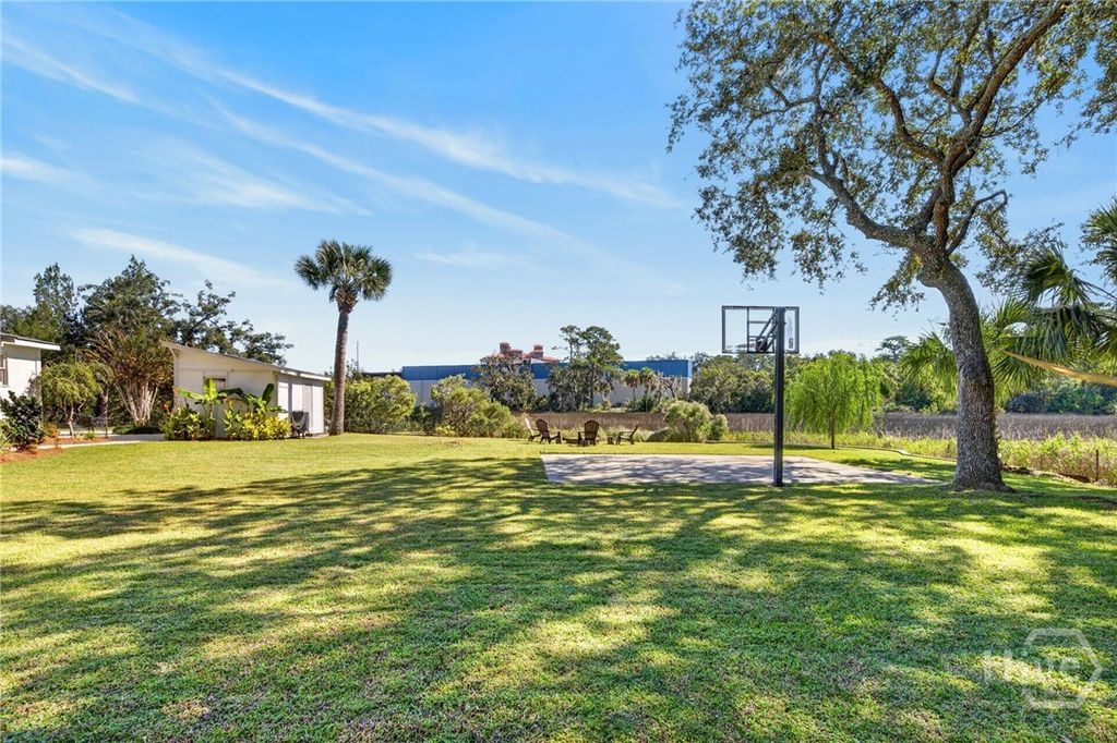 Image 56 of property listing at 221 E Point Drive, Savannah, GA 31410