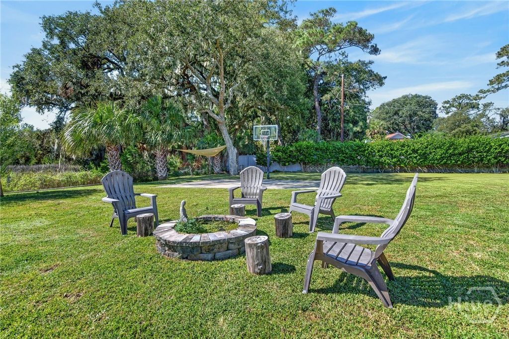 Image 57 of property listing at 221 E Point Drive, Savannah, GA 31410