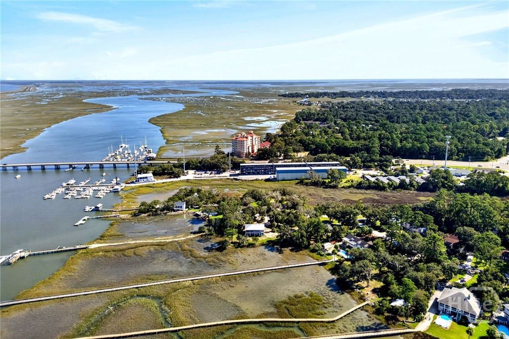 Image 69 of property listing at 221 E Point Drive, Savannah, GA 31410