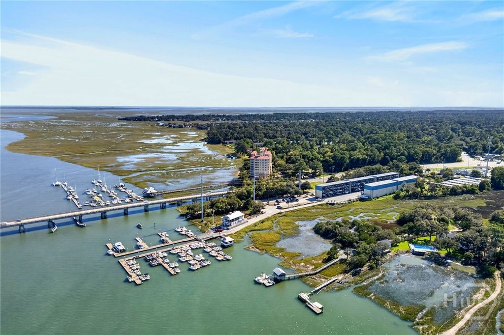 Image 71 of property listing at 221 E Point Drive, Savannah, GA 31410