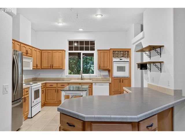 21730 Ne CADY Rd, Hillsboro, OR 97123