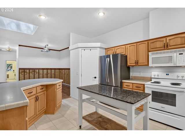 21730 Ne CADY Rd, Hillsboro, OR 97123
