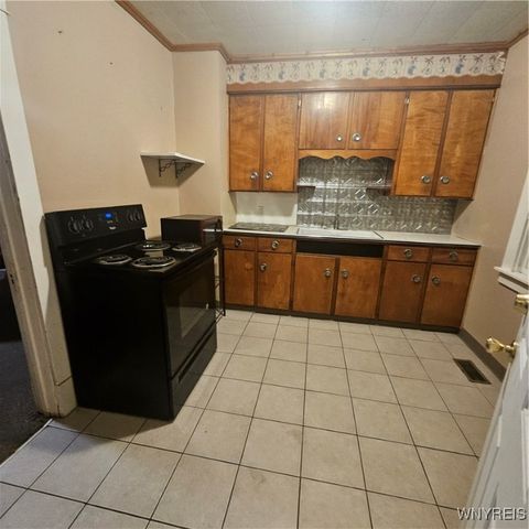 1614 Ferry Avenue, Niagara Falls, NY 14301