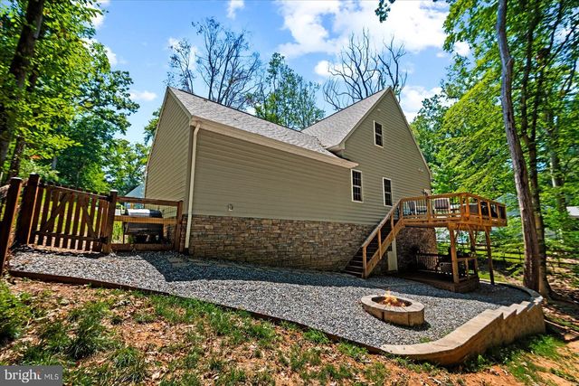 1504 CANDLEWOOD ST, Fredericksburg, VA 22407