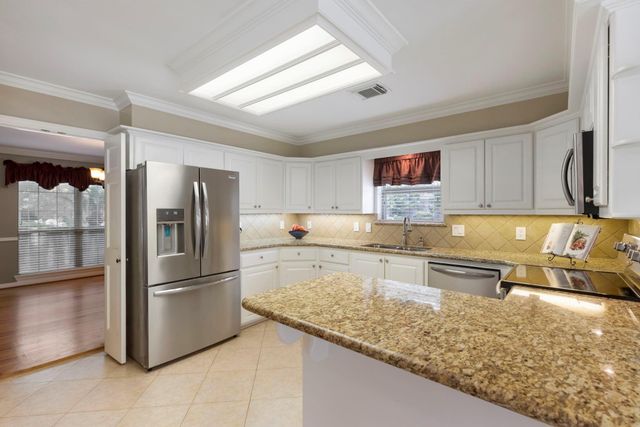 5619 Willow Walk Street, Houston, TX 77069