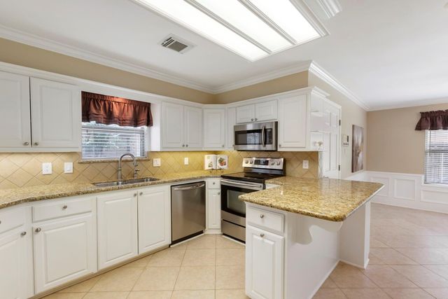 5619 Willow Walk Street, Houston, TX 77069