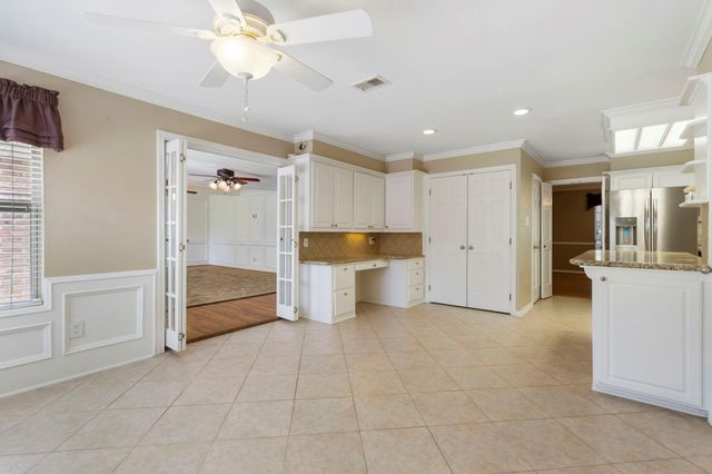 5619 Willow Walk Street, Houston, TX 77069