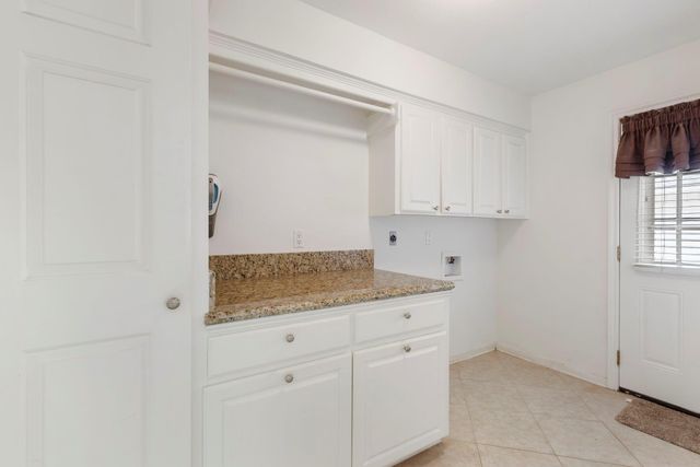 5619 Willow Walk Street, Houston, TX 77069