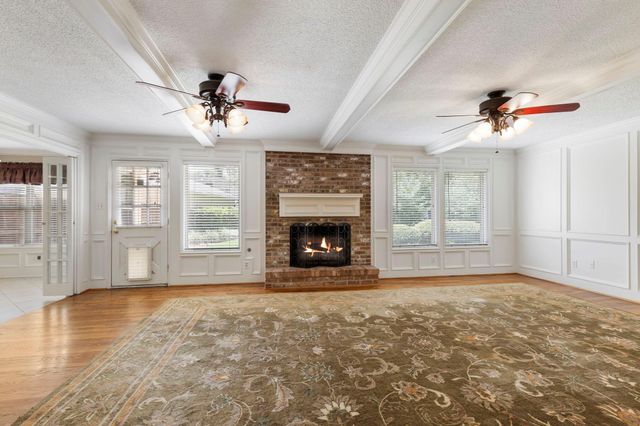 5619 Willow Walk Street, Houston, TX 77069