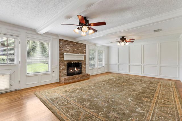 5619 Willow Walk Street, Houston, TX 77069