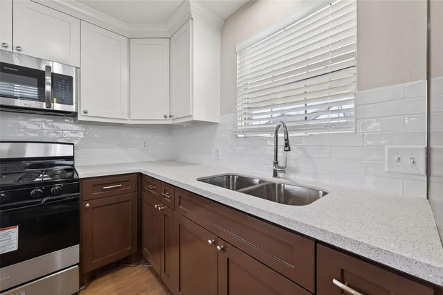 7927 Brays Street A, Houston, TX 77012