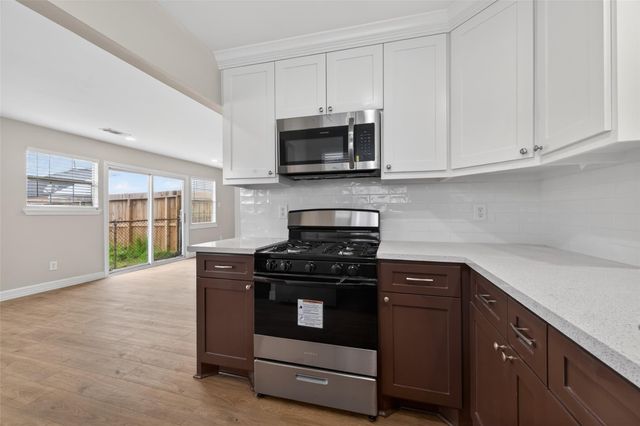 7927 Brays Street A, Houston, TX 77012