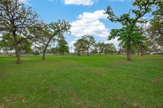 7927 Brays Street A, Houston, TX 77012