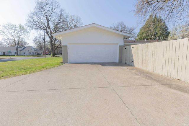 2338 E Chandler Avenue, Evansville, IN 47714