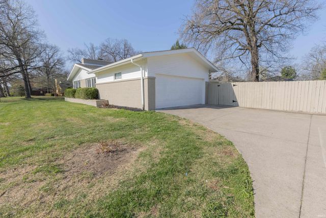 2338 E Chandler Avenue, Evansville, IN 47714