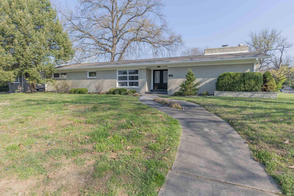 2338 E Chandler Avenue, Evansville, IN 47714