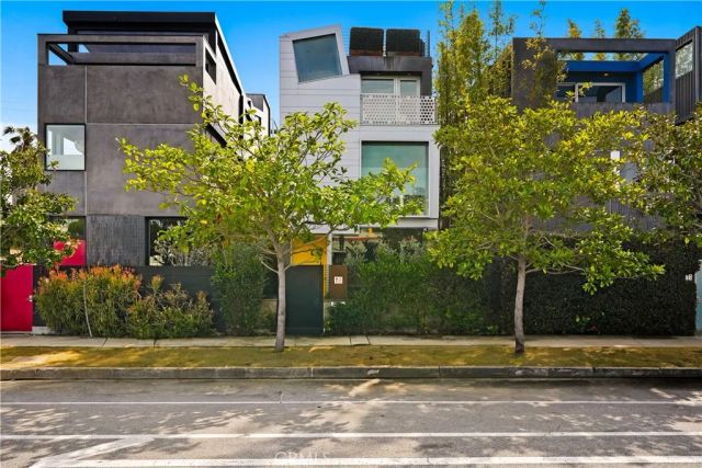 304 Grand Boulevard, Venice, CA 90291