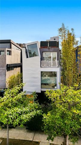 304 Grand Boulevard, Venice, CA 90291