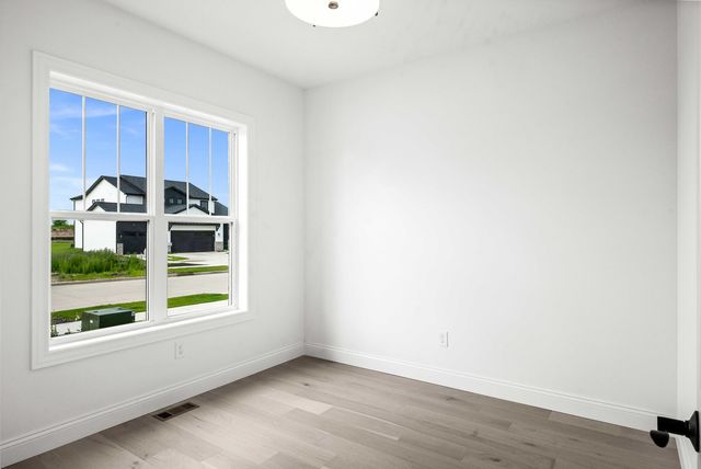 5005 Finlen Lane, Bloomington, IL 61705