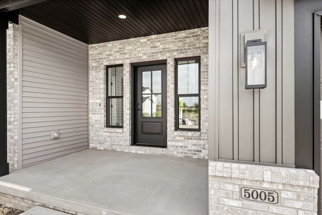 5005 Finlen Lane, Bloomington, IL 61705