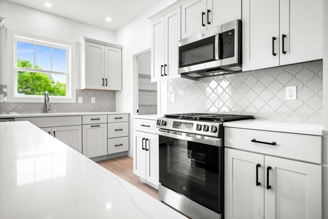 5005 Finlen Lane, Bloomington, IL 61705