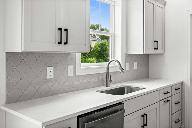 5005 Finlen Lane, Bloomington, IL 61705