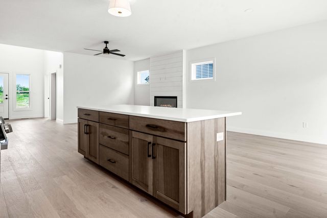 5005 Finlen Lane, Bloomington, IL 61705