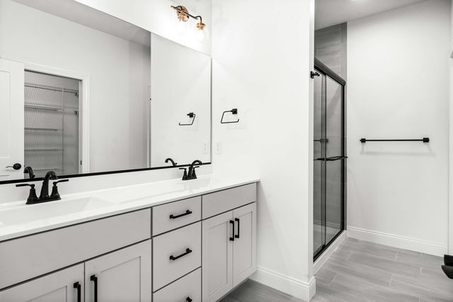 5005 Finlen Lane, Bloomington, IL 61705