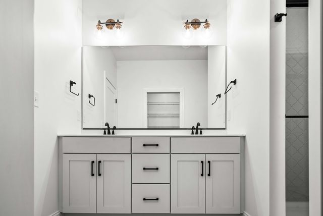 5005 Finlen Lane, Bloomington, IL 61705