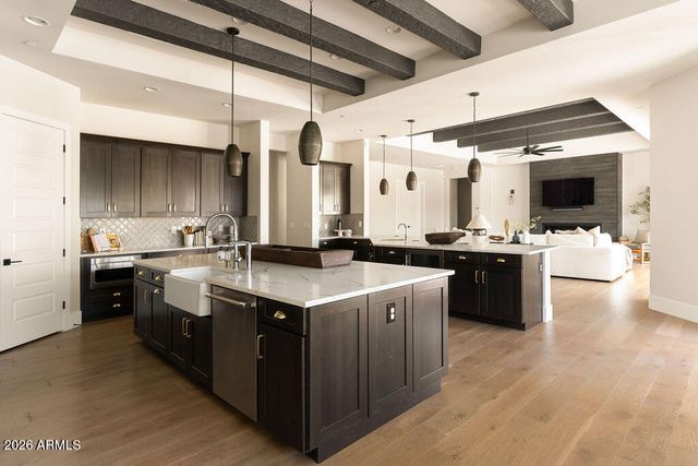 12655 E GOLD DUST Avenue, Scottsdale, AZ 85259