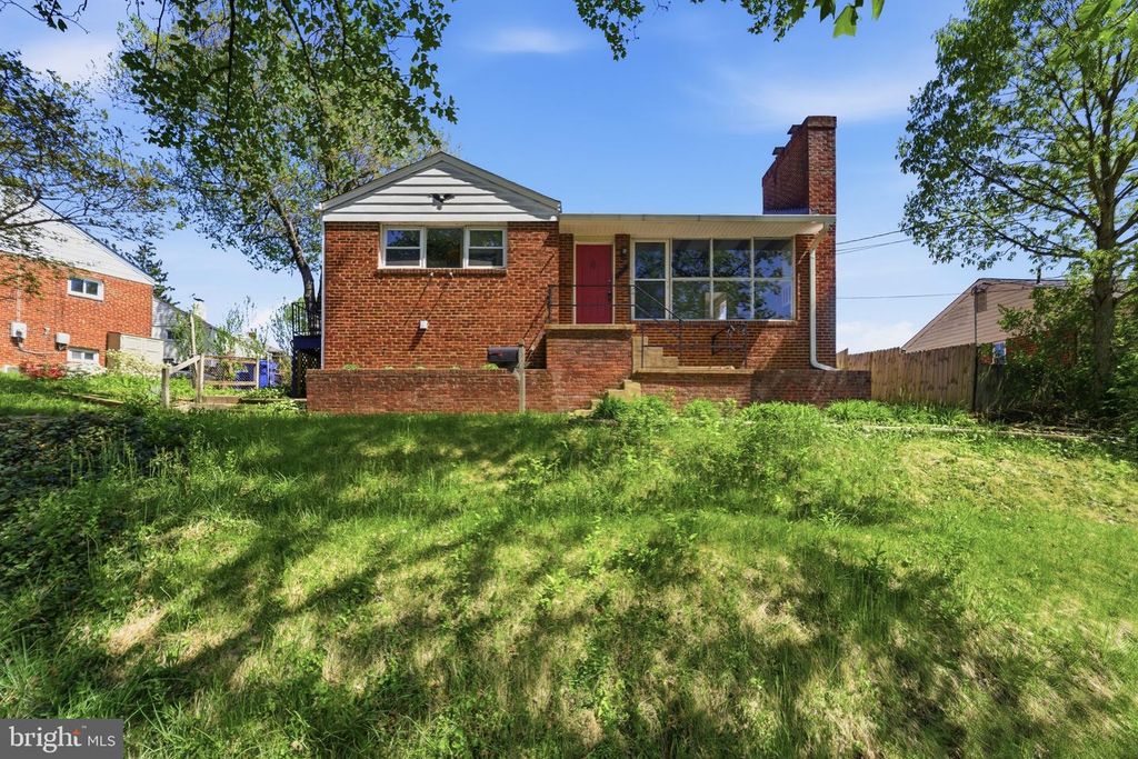 10303 HAYWOOD DR, Silver Spring, MD 20902