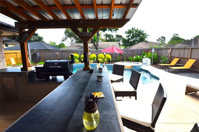 2315 Clear Ridge Drive, Houston, TX 77339