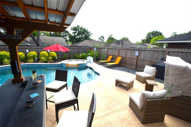 2315 Clear Ridge Drive, Houston, TX 77339