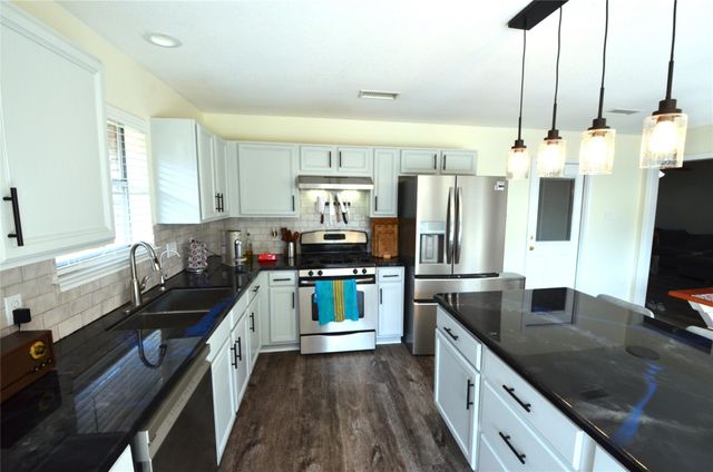 2315 Clear Ridge Drive, Houston, TX 77339