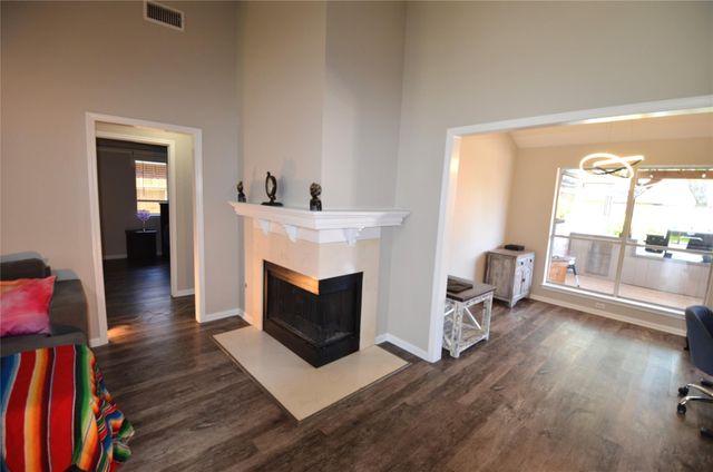 2315 Clear Ridge Drive, Houston, TX 77339