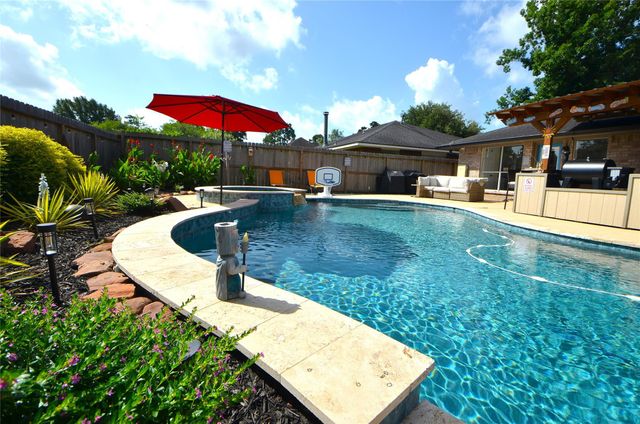 2315 Clear Ridge Drive, Houston, TX 77339