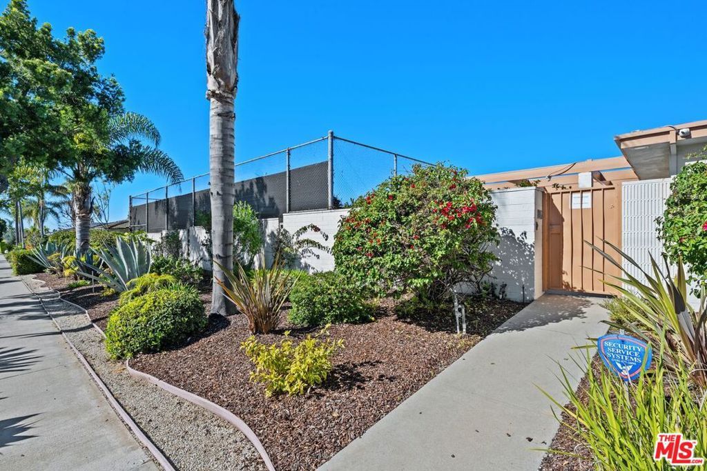 5435 W 64th Street, Los Angeles, CA 90056 — photo 5