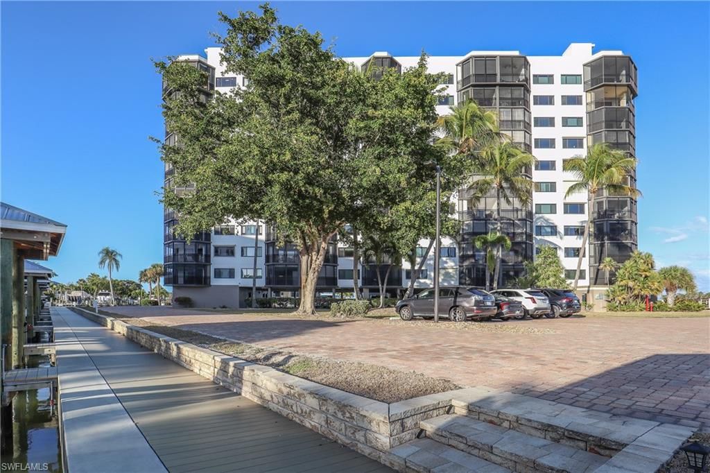 4265 Bay Beach LN 524, FORT MYERS BEACH, FL 33931 — photo 4