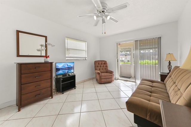 209 WATERFORD I, Delray Beach, FL 33446