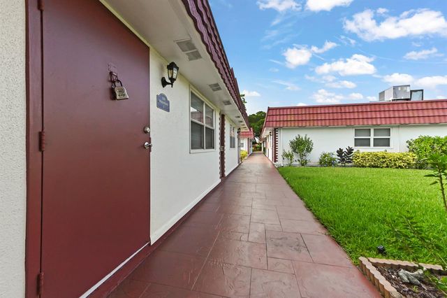 209 WATERFORD I, Delray Beach, FL 33446