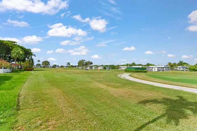 209 WATERFORD I, Delray Beach, FL 33446