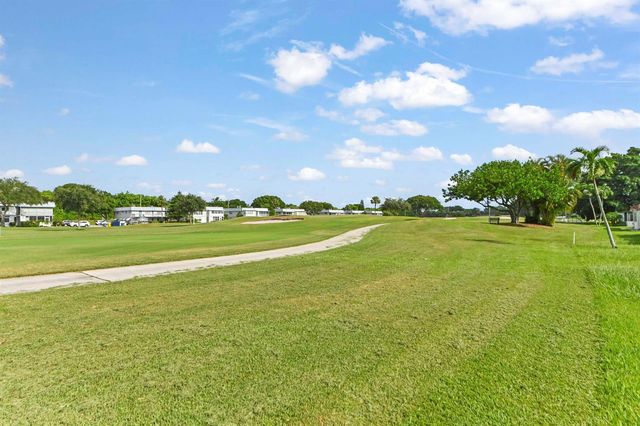 209 WATERFORD I, Delray Beach, FL 33446