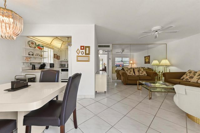 209 WATERFORD I, Delray Beach, FL 33446